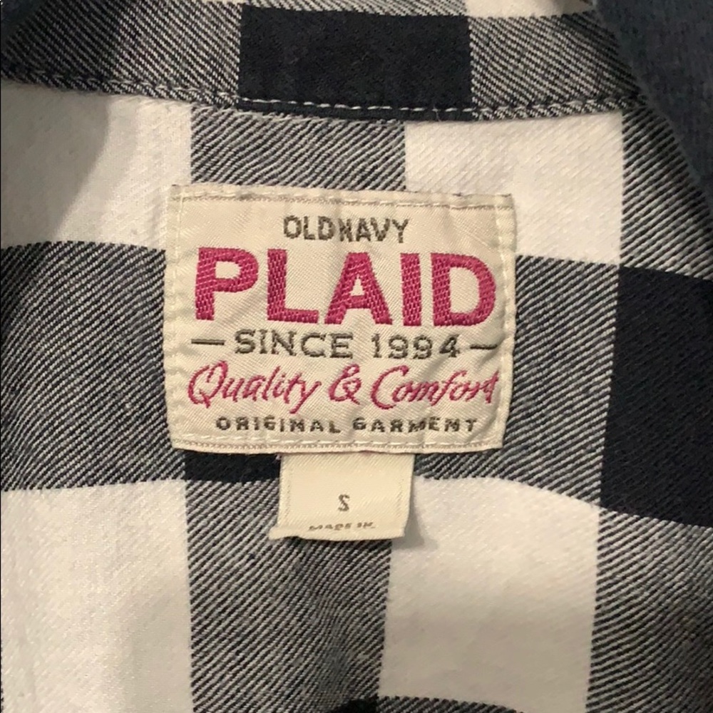 Button up - Picture 3 of 3